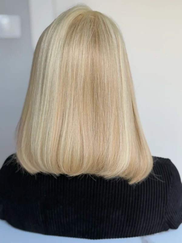 Peruka z włosów naturalnych blond HIGHLIGHTS 613# z grzywką ŻANETA - obrazek 3